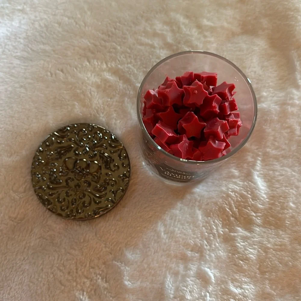 Bath & Body Works Vampire Blood Hand Poured Wax Melts